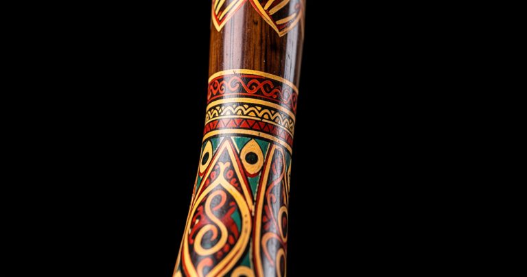 Didgeridoo : l'incroyable histoire du plus vieil instrument à vent du monde